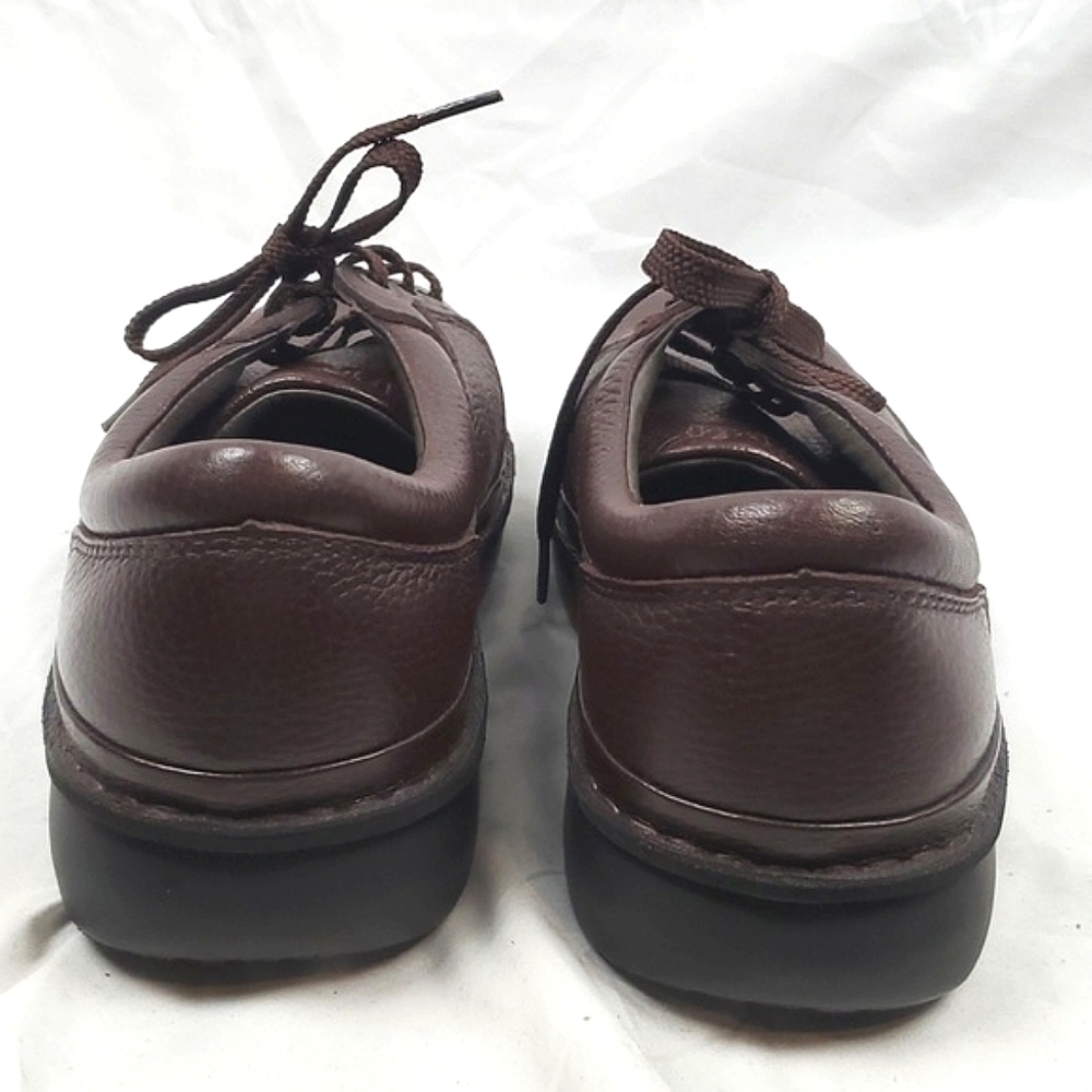 Propet Villager‎ Oxford Walking Shoe in Brown Pebbled Leather - Picture 5 of 8